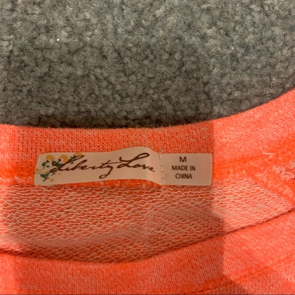 Neon Coral 3/4 sleeve Sweater. Size M. - Picture 4 of 6